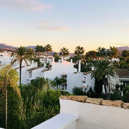 Stunning Penthouse Just Footsteps Away From Estepona's Beaches Apartment *