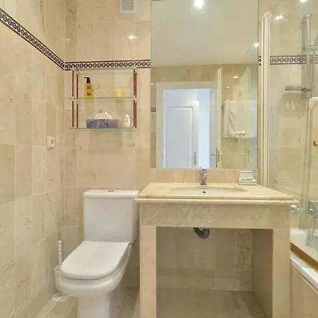 Apartment Stunning Penthouse Just Footsteps Away From Estepona's Beaches *